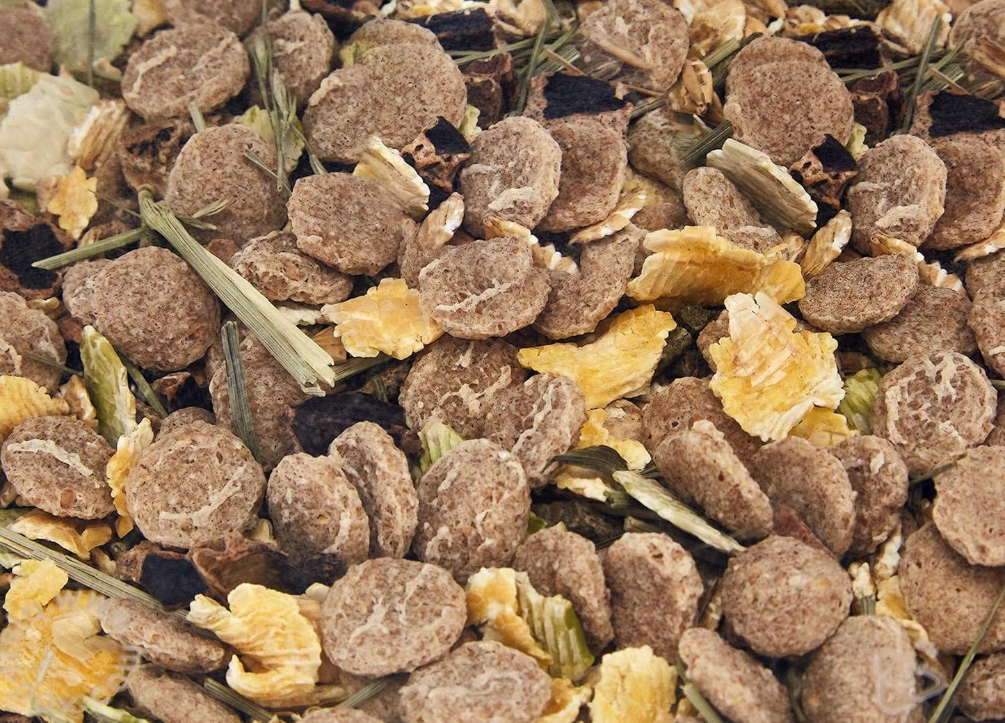 Extra Select Premium Rabbit Mix Bucket 5L - Balanced Complementary Feed with Pellets, Forage, Vitamins & Minerals (Packaging may vary)