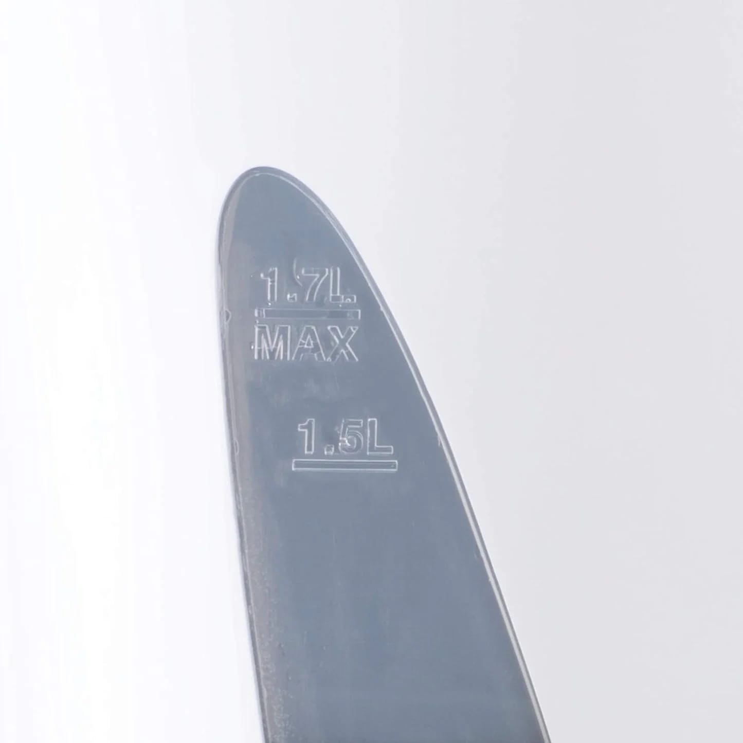 Daewoo Essentials 1.7L Fast Boil Electric Kettle – White Plastic Cordless Jug with Auto Shut-Off & Boil-Dry Protection, Compact, Easy to Use & Clean