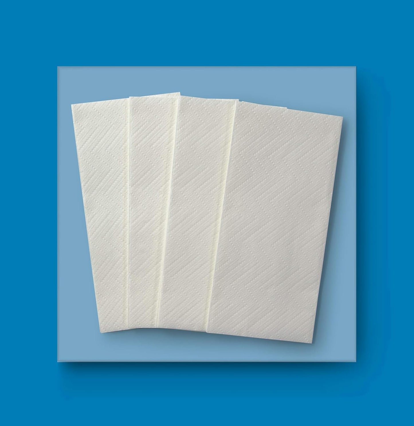 AmazonCommercial Singlefold (V-Fold / ZZ-Fold) Paper Hand Towels, 2-ply Cellulose, 3990 Sheets (15 packs of 266), Sheet Size: 22 x 21 cm, H3 Dispenser Compatible