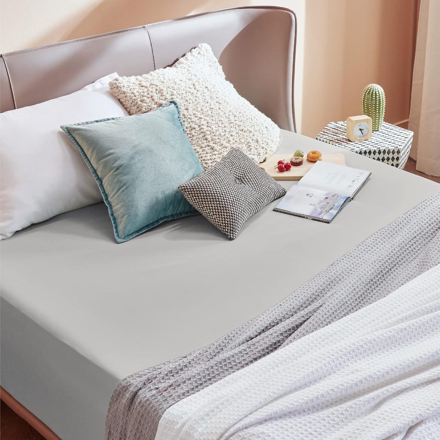 Bedsure Double Fitted Sheet Deep - Bed Sheets Extra Deep Pocket 16 inch (40 cm) made of Soft Brushed Microfiber for Double Bed, Grey, 135x190cm