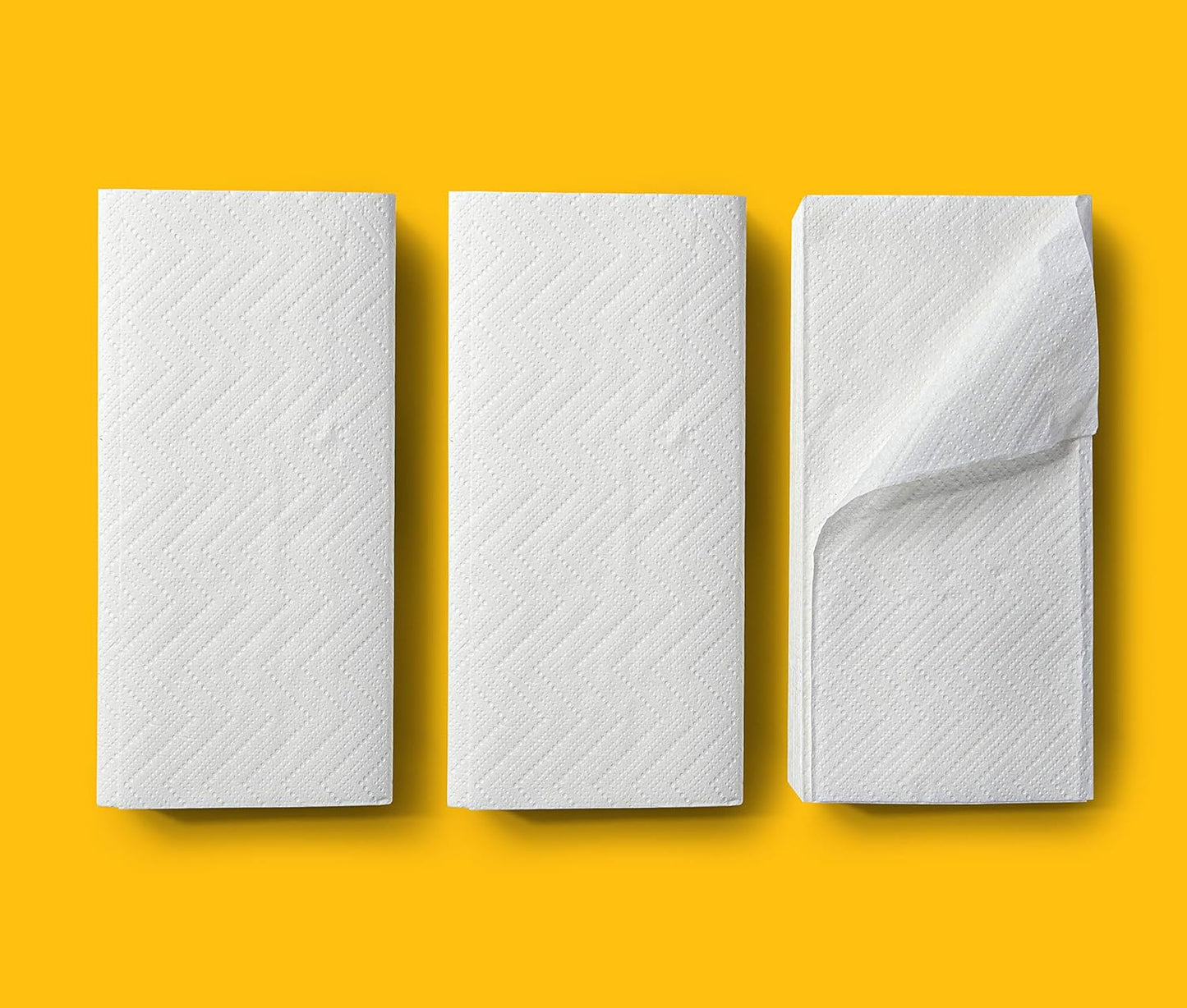 AmazonCommercial Singlefold (V-Fold / ZZ-Fold) Paper Hand Towels, 2-ply Cellulose, 3990 Sheets (15 packs of 266), Sheet Size: 22 x 21 cm, H3 Dispenser Compatible